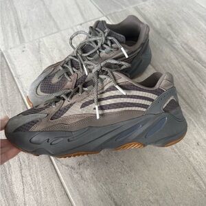 Yeezy 700